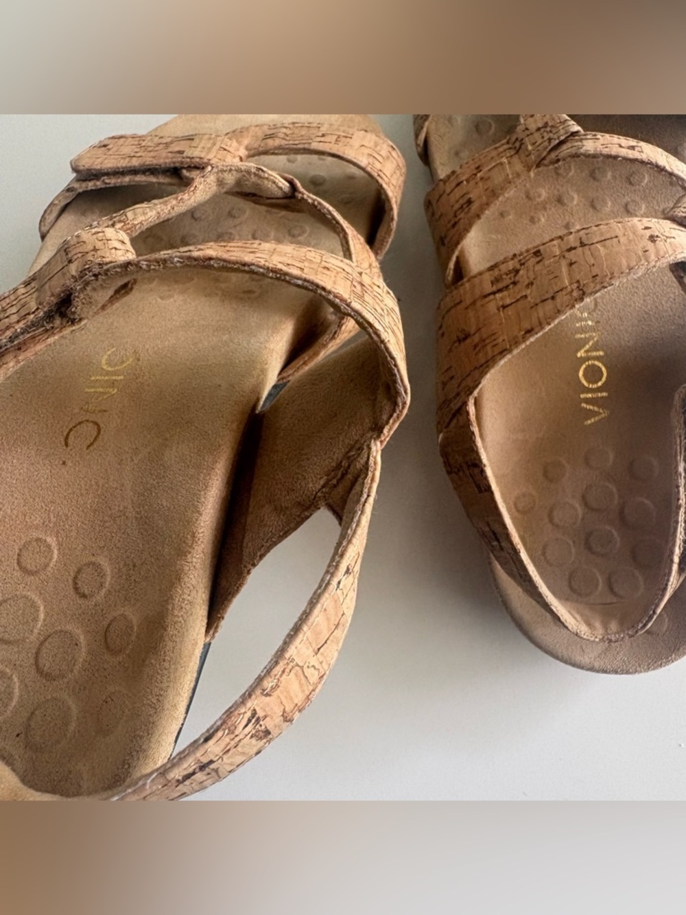 Vionic Paros Velcro Sandal Size 9 - Picture 8 of 11
